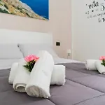 Luxury 12 * توليي