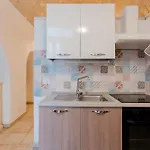 Luxury 12 توليي