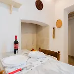 Luxury 12 توليي