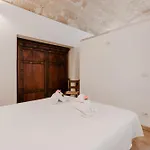 Luxury 12 * توليي