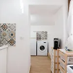 Luxury 12 * Tuglie