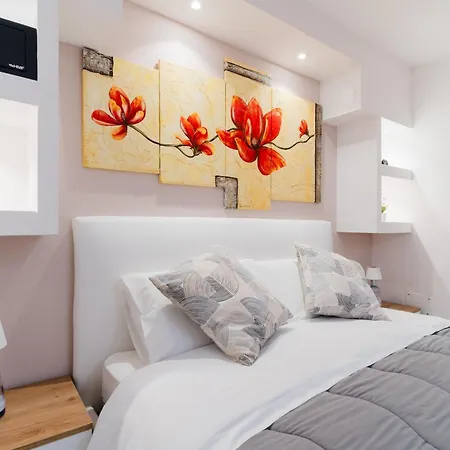 בית נופש Luxury 12 טוליה