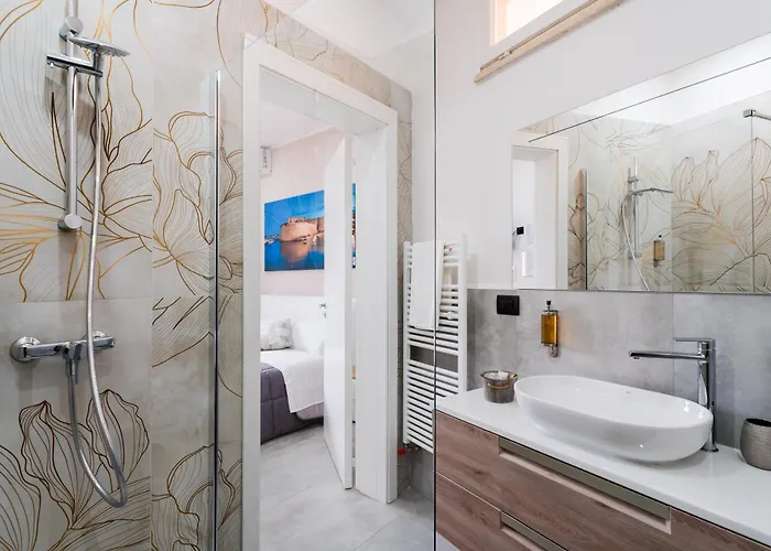 Luxury 12 Semesterbostad